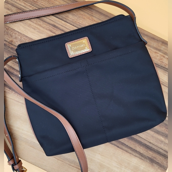 Calvin Klein Black and Tan Crossbody Bag, Like New - Picture 1 of 7